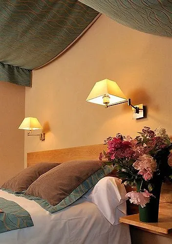 Logis Auberge du Barrez Mur-de-Barrez Frankreich